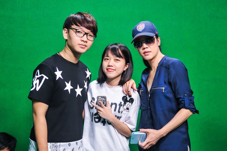 Để chuẩn bị cho liveshow 5, đêm ra quân cùng team Tuấn Hưng, trong những ngày qua ca sĩ Thu Phương và các học trò đã nỗ lực tập luyện.